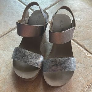 Boutique by Corky’s metallic wedges